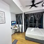 The Luxe Infinitum Klcc View By Kl