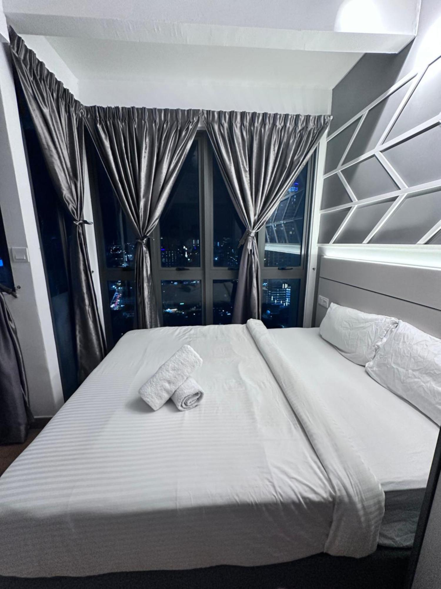 The Luxe Infinitum Klcc View By Kl * Kuala Lumpur