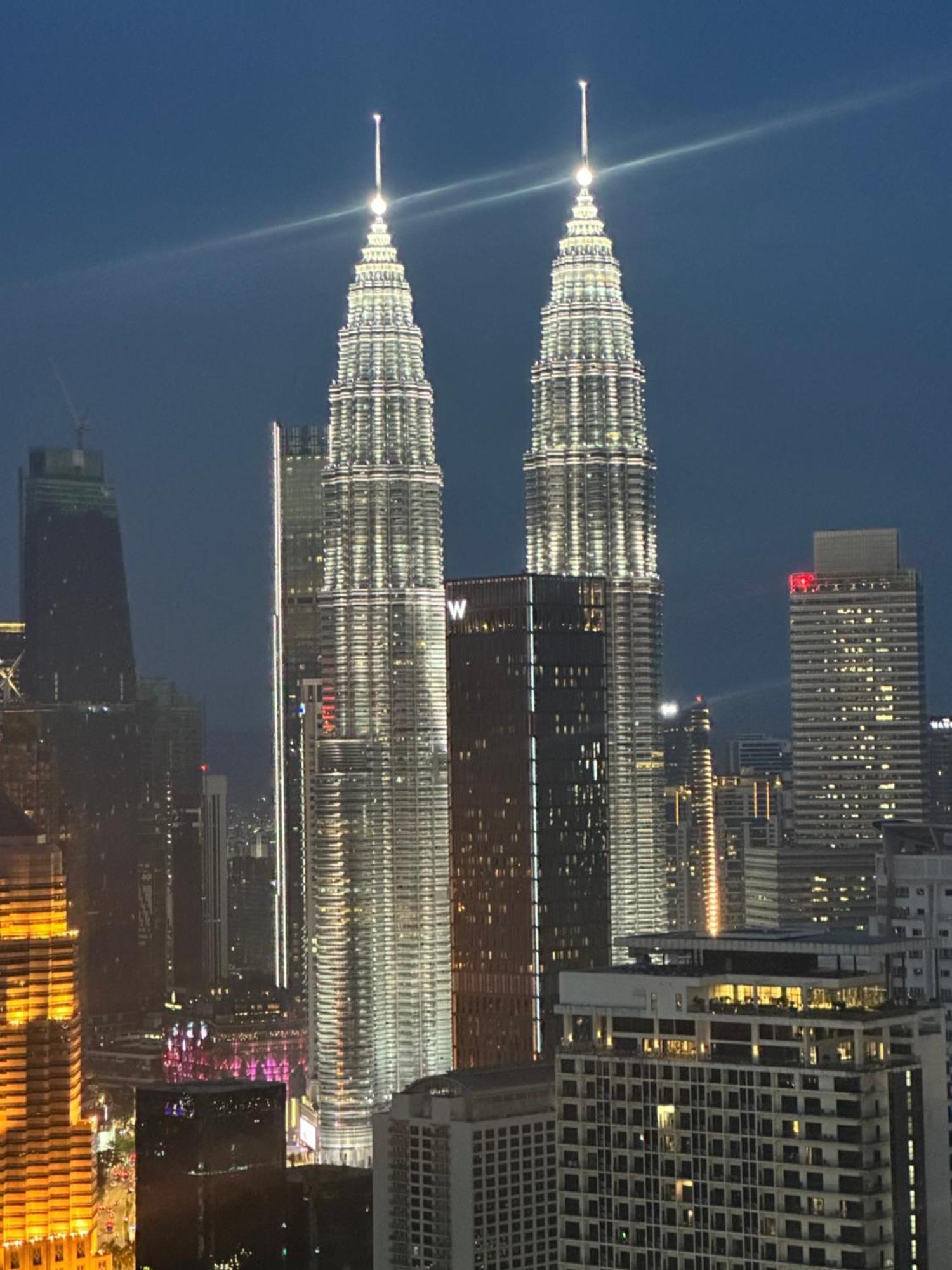 The Luxe Infinitum Klcc View By Kl Pangsapuri *